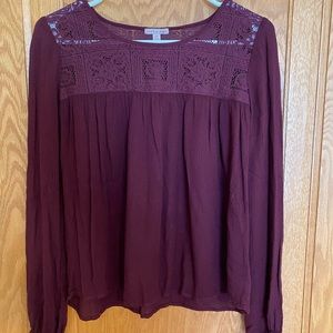 Burgundy long sleeve top with lace details